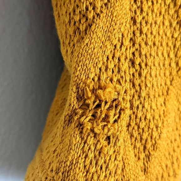 Haute Monde Women's Surplice Faux Wrap Knit Top S Gold - Picture 8 of 9